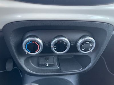 Aria ventilata (no a/c)